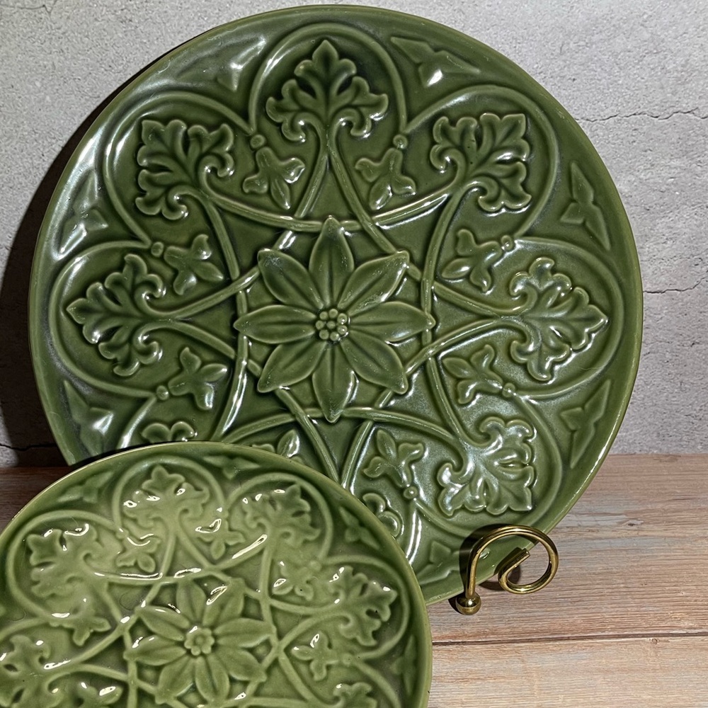 French Art Nouveau Plates in Green Embossed Floral Patterns Dark Green Set of 2 - Picture 7 of 7